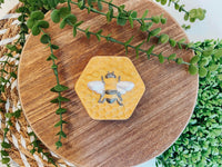 Honeycomb/Bee Bubble Bath Bomb